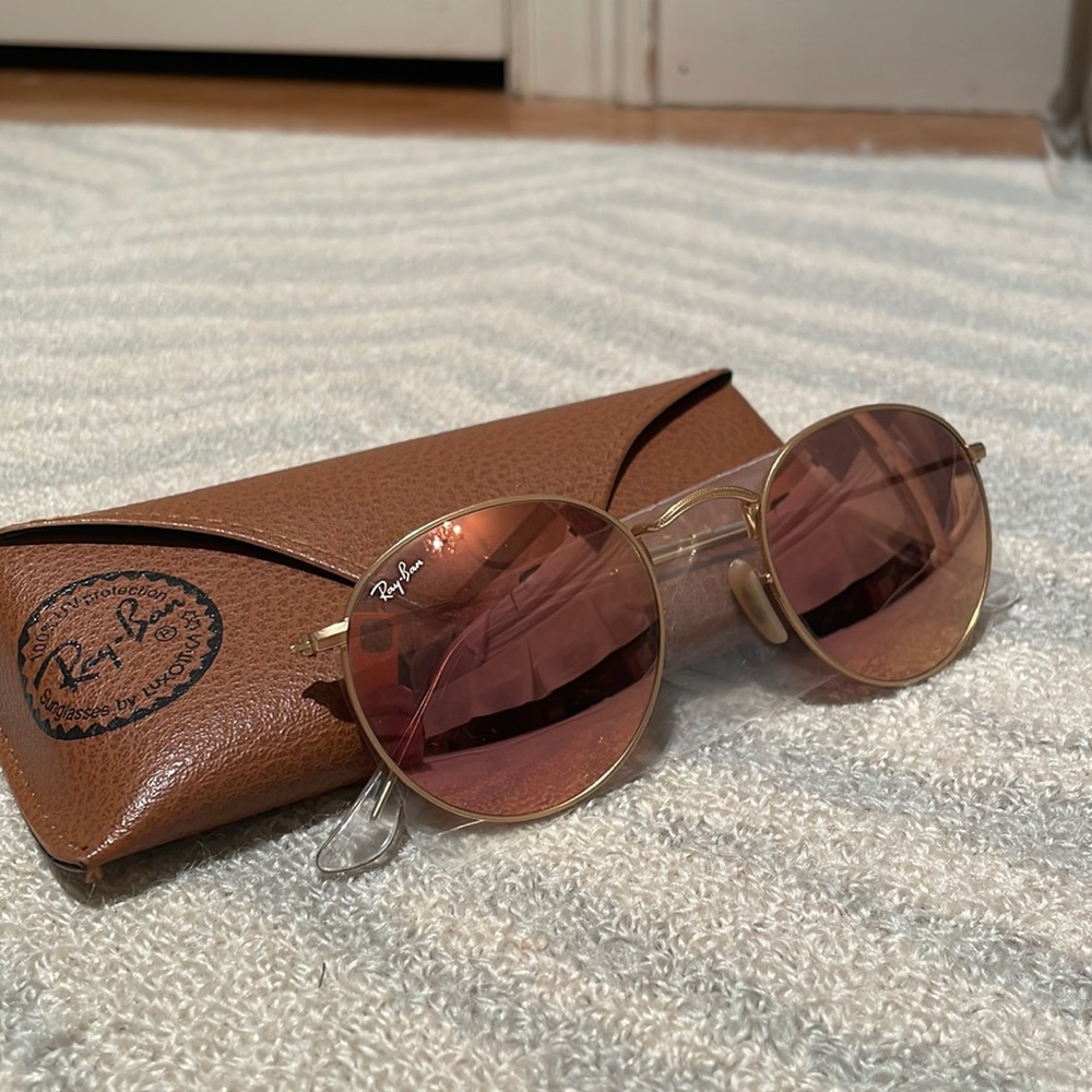 Ray-Ban Round Mirrored Aviators
